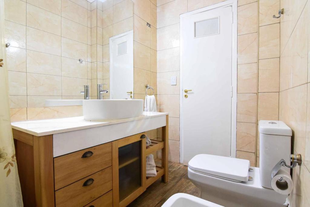 Dpto. En Recoleta: Calido, Proximo Y Confortable ブエノスアイレス エクステリア 写真