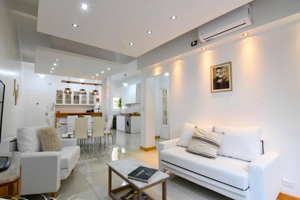 Dpto. En Recoleta: Calido, Proximo Y Confortable ブエノスアイレス エクステリア 写真