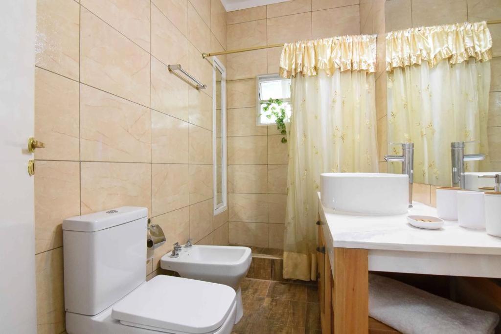 Dpto. En Recoleta: Calido, Proximo Y Confortable ブエノスアイレス エクステリア 写真